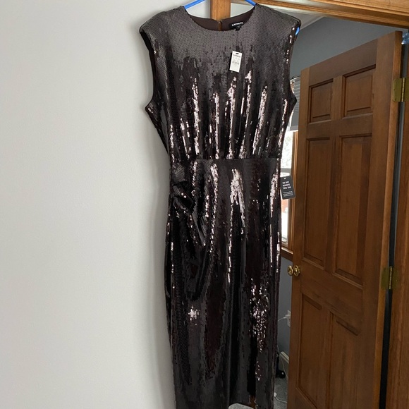 MIDI Dress from Express - Picture 6 of 7